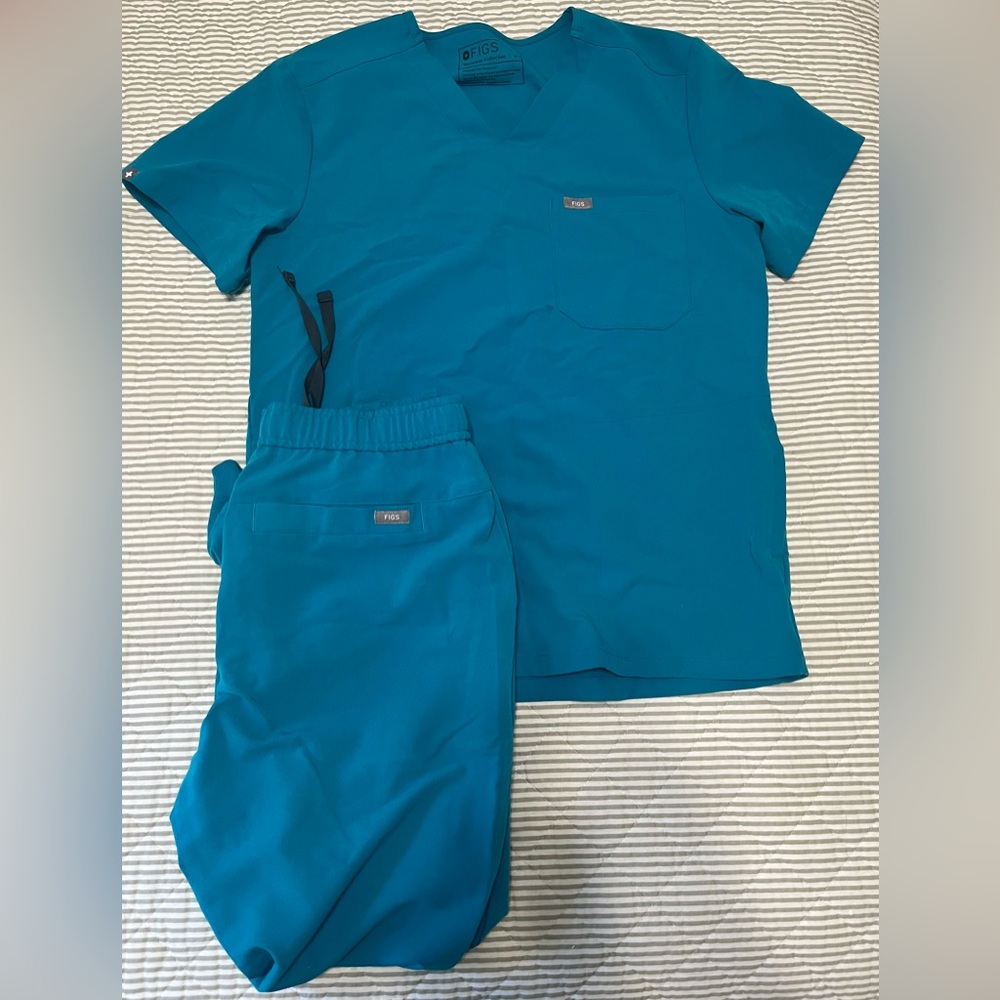 Men’s Figs Scrubs